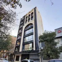 آپارتمان 8 واحدی/کلید نخورده