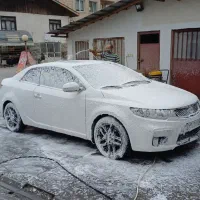 کارگر کارواش با جای خواب