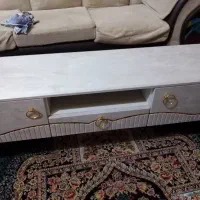 میز تلویزیون در حد نو