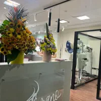 منشی مرکز تخصصی کراتین و احیای مو