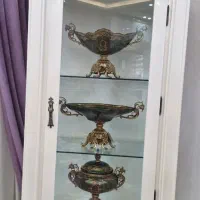 بدون وسایل داخل گنجه و بدون وسایل داخل میز بار