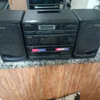 رادیو ضبط قدیمی آیوا