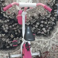 دوچرخه دخترانه|دوچرخه، اسکیت، اسکوتر|پرند, فاز ۶|دیوار