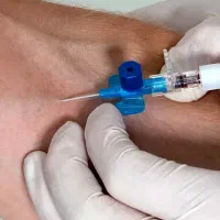 وصل سرم تزریقات آمپول پانسمان لوله ادرار بخیه