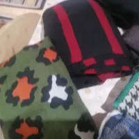 تعدادی شال|لباس|رشت, دیانتی|دیوار