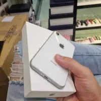 آیفون xR سفید|موبایل|کرج, کیانمهر|دیوار