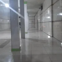مغازه ۳۲متری همراه با ۱۱متر پارکینگ اختصاصی