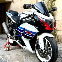 SUZUKI GSX R 1000
