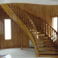 نردهای چوبی داخل خانه و بیرن گرد نیم گرد ساده