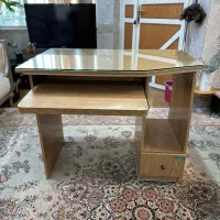 میز کامپیوتر و تحریر