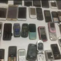 تعدادی گوشی ساده و کشویی