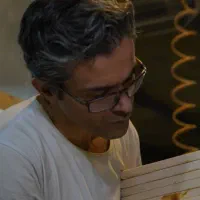 قاب عکس چوبی  ۱۵×۲۱