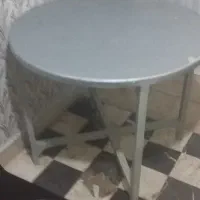 یک عددمیزرنگ طوسی