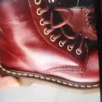 نیم بوت دکتر مارتینس