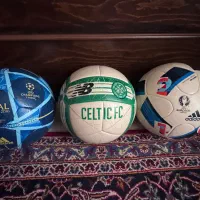 توپ فوتبال طرح آدیداس و نیوبالانس