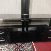 میز تلویزیون تمام شیشه