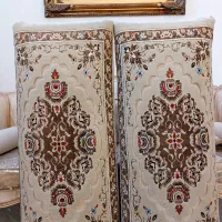دو عدد پشتی