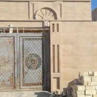 انجام انواع کاشی و سرامیک کف وبدنه پذیرفته می‌شود