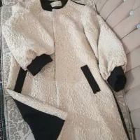 پالتو و مانتو ژاکارد نو استفاده نشده قیمت500|لباس|کاشمر, |دیوار