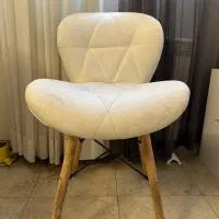 صندلی با روکش چرم در حد نو|صندلی و نیمکت|تهران, نارمک جنوبی|دیوار