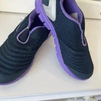 کتونی ورزشی|کیف، کفش، کمربند|مهاجران, |دیوار