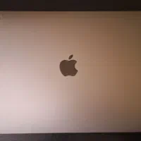 مک‌بوک ایر ۲۰۲۰ رم۸ حافظه۲۵۶ core i7 استوک