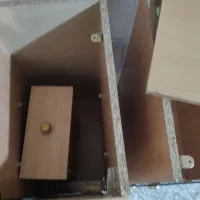میز تحریر و کامپیوتر