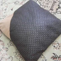 ۷ عدد بالش یا کوسن