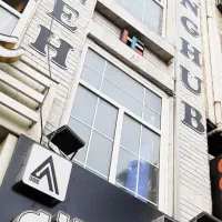 فضای کار و مطالعه با اینترنت پرسرعت رایگان