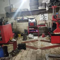 به دو کارآموز وکارگرساده جهت کار تراشکاری