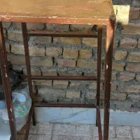 چهارپایه آهنی