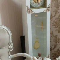 بوفه و ساعت ایستاده