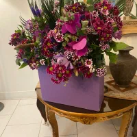 گل طبیعی با باکس