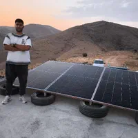 پنل خورشیدی و برق اضطراری س
