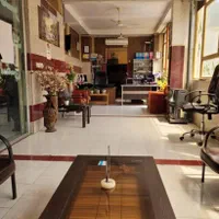واحد۶۰متری درپلسفیدموقعیت عالی برای وکلاوسردفتران