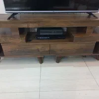میز تلویزیون سالم در حد نو