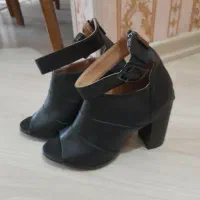 کفش زنانه ترکیه  در حد نواستفاده نشده سایز ۳۸