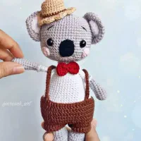 عروسک دستبافت