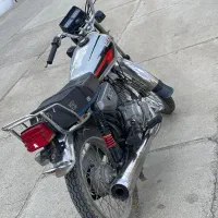 موتور سیکلت درجه یک مدل ۸۶ برگ اوراقی همه دارد