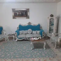 مبل ۷ نفره با بوفه و آینه کنسول خیلی تمیز