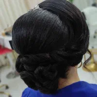 شینیون و میکاپ