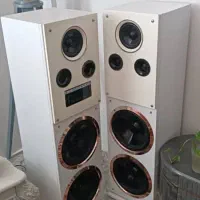 یک جفت باند Best و یک عدد ساعت ایستاده