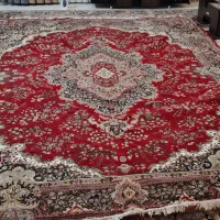فرش ۱۲ متری قرمز