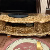 زیر تلوزیون و میز نهار خوری