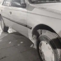 پژو مدل 83شاسی بدون کوچکترین ضربه