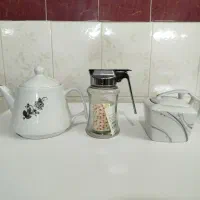 تعدادی لوازم اشپز خانه