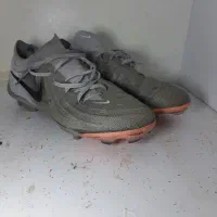 کفش و استوک فوتبال