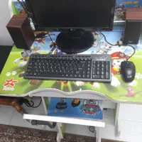 میز تحریر کامل سالم سگ های نگهبان