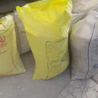 پوشال و خاک اره