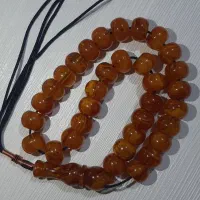 دو عدد تسبیح کهربا و سندولوس